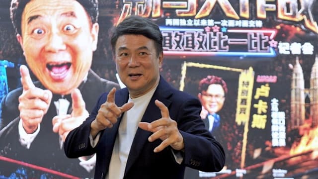 梁志强重出江湖办脱口秀，加开马来西亚场与网红卢卡斯上演《新马大作战》