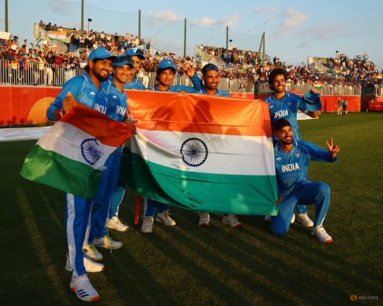 Games-India beat Pakistan in final to complete cricket double
