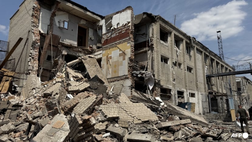 Russia kills 25 in Ukraine, as Kremlin says 'committed' to peace