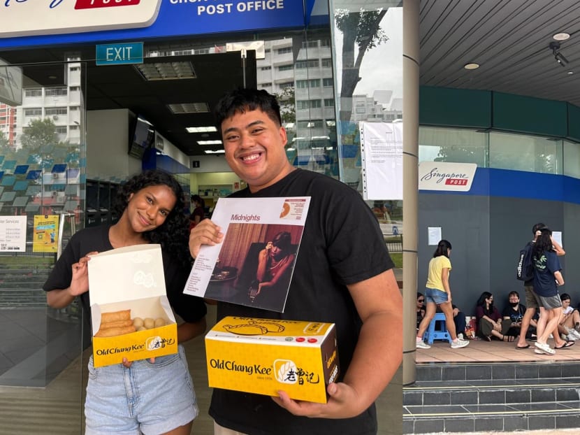 &ldquo;I Screamed When I Realised Nobody Was There Yet&rdquo;: Says Taylor Swift Fan, Who Is First In Line For Tickets At Choa Chu Kang&rsquo;s Singpost
