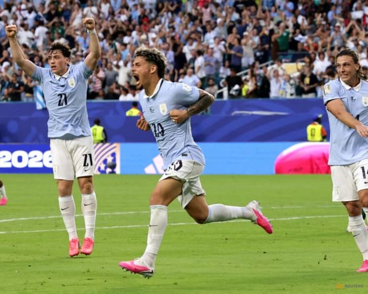 Araujo equaliser saves Uruguay's blushes in draw with Saudis