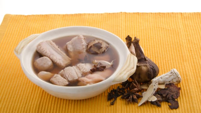 澳洲专家：肉骨茶或与西药“相冲”致肝损