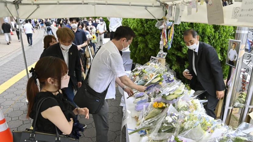 Police probe of Shinzo Abe security lapse begins as people mourn former PM's assassination Police probe of Shinzo Abe security lapse begins as people mourn former PM's assassination