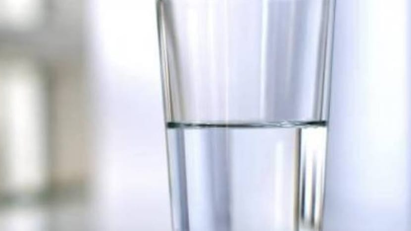 Diet air putih, cara mudah untuk turunkan berat badan Diet air putih, cara mudah untuk turunkan berat badan