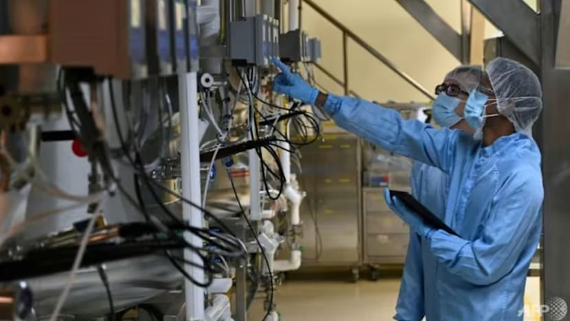 Keluaran pengilangan SG mengecut pada Ogos, penurunan pertama sejak Jun 2024