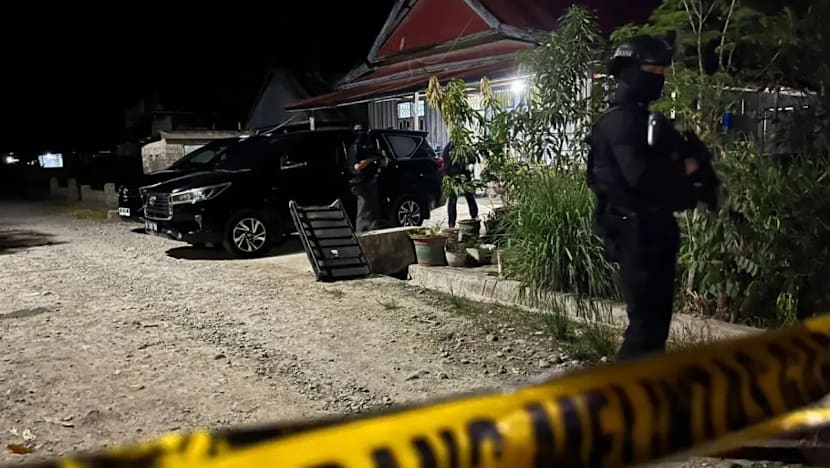 Densus 88 tangkap 8 terduga teroris sel tidur Mujahidin Indonesia Timur 