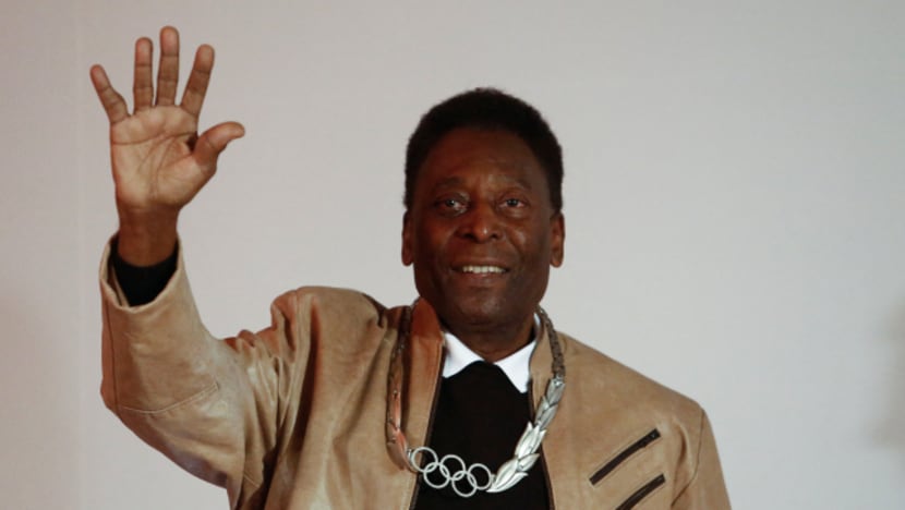 Legenda bola sepak Brazil, Pele masuk semula hospital; keadaan 'tidak bahayakan nyawa' Legenda bola sepak Brazil, Pele masuk semula hospital; keadaan 'tidak bahayakan nyawa'