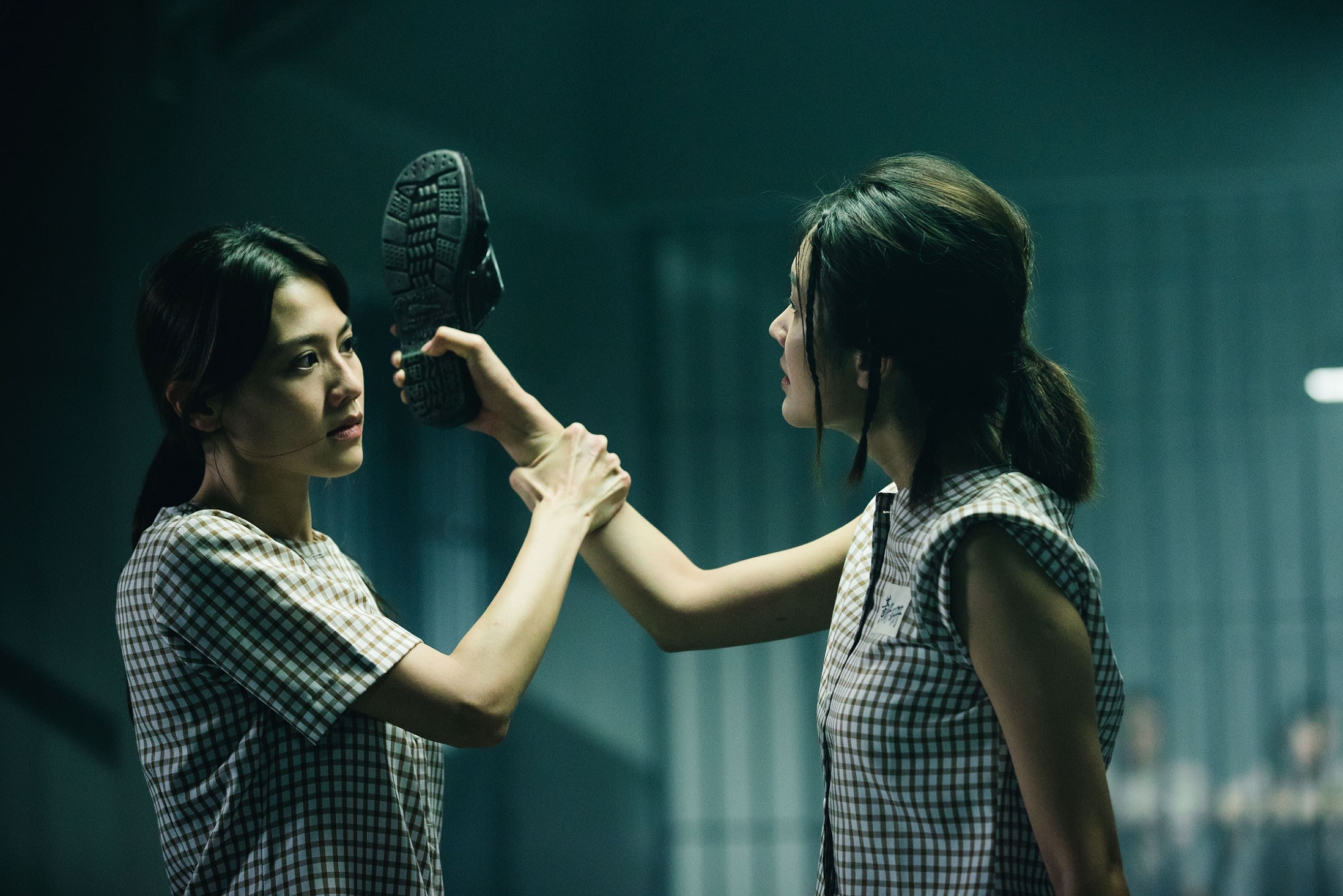 女子监狱》 看女神勾心斗角、大打出手- vibes by 8world