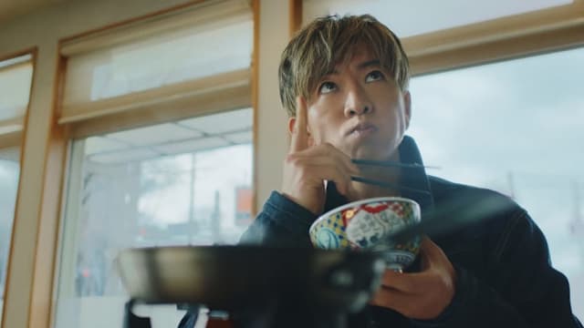 木村拓哉拍广告豪迈吃牛丼，却因1秒镜头被骂翻！