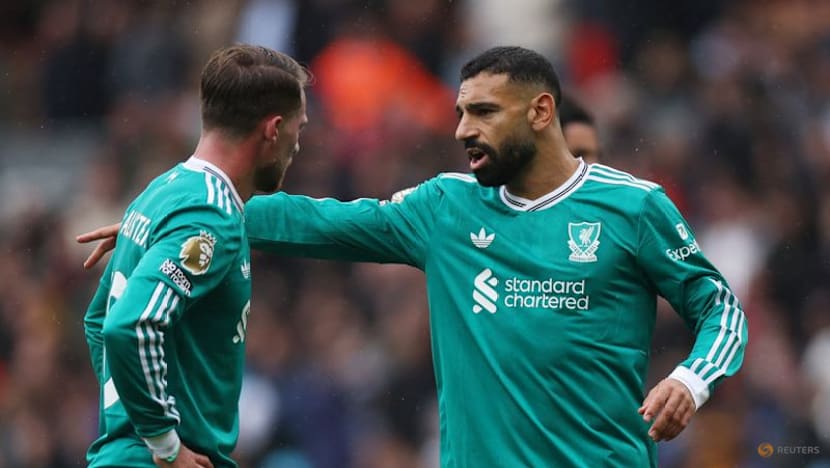 Last-gasp Salah penalty earns below-par Liverpool victory at Burnley