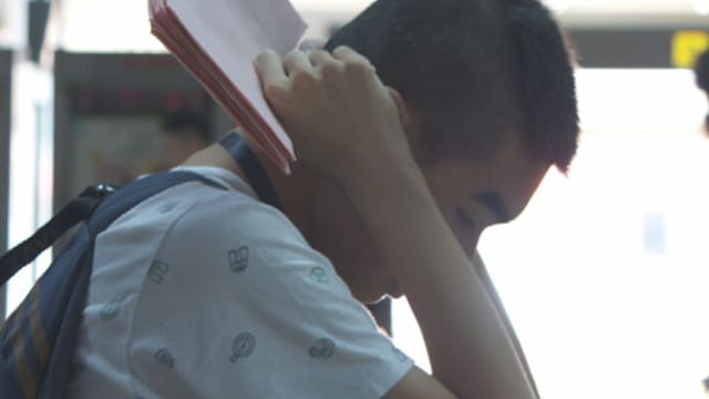 前线追踪  | 跟拍自闭儿搭地铁 他能自己回家吗？