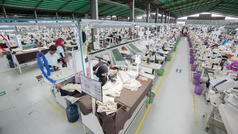 Efek tarif Trump, badai PHK massal bisa sapu industri tekstil Indonesia