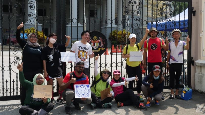 Aktivis alam sekitar ini berjalan kaki 235km sebar mesej perlindungan harimau Malaya yang semakin berkurangan