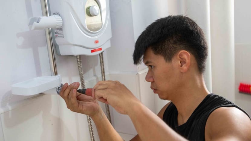 TODAY Youth Survey: 8 in 10 say blue collar workers should be paid more, but fewer think consumers should bear the cost