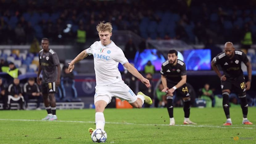 McTominay helps Napoli overcome Qarabag 2-0 in Champions League