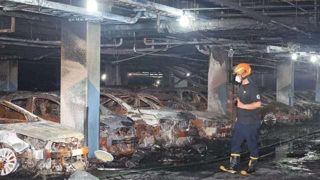 电动车锂电池起火爆炸 韩国23人因吸入浓烟被送院