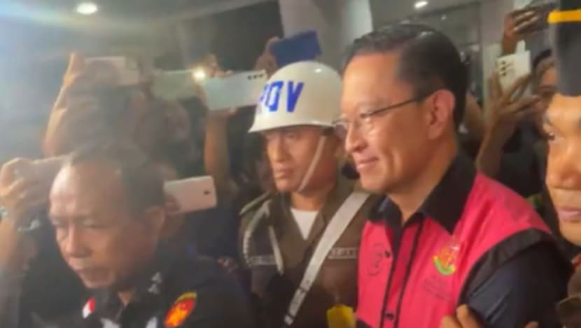 Tom Lembong diduga melakukan korupsi 9 tahun lalu, kenapa baru diperkarakan sekarang? Tom Lembong diduga melakukan korupsi 9 tahun lalu, kenapa baru diperkarakan sekarang?
