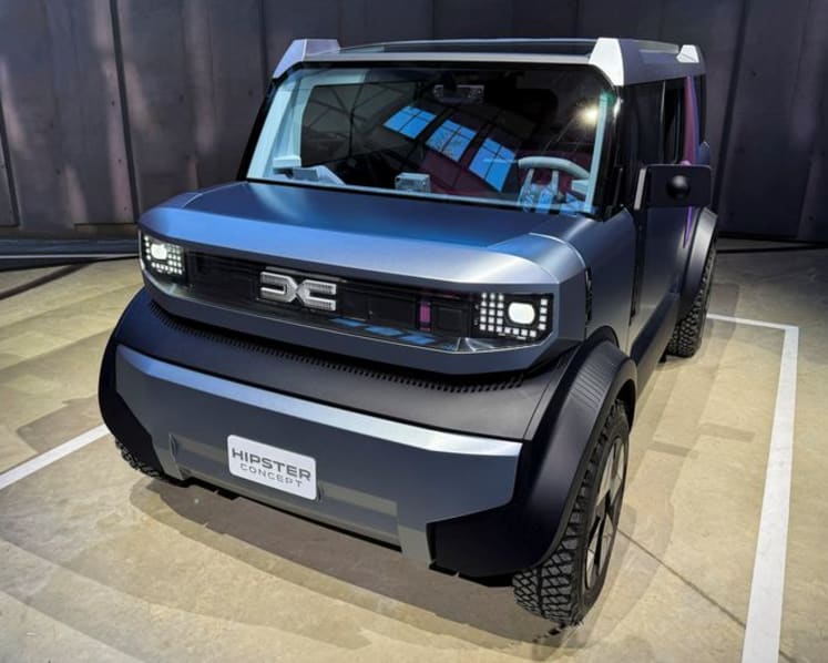Dacia challenges low-cost Chinese EVs with prototype 15,000 euro mini-car