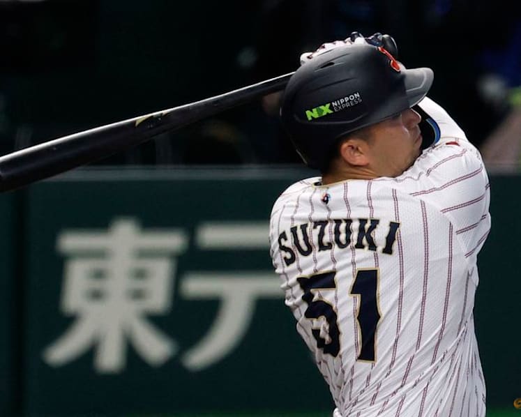Baseball-Suzuki, Ohtani homers help Japan outlast South Korea