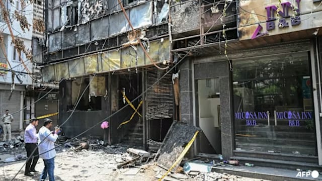印度酒店火灾致21死 当局逮捕业主调查安全漏洞
