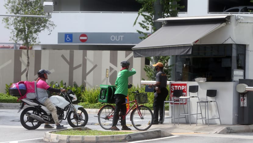 Long hours, insecurity faced by private-hire car drivers, delivery riders offset job benefits: IPS study