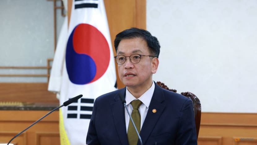 South Korea's acting president vows continued cooperation with US, Japan South Korea's acting president vows continued cooperation with US, Japan