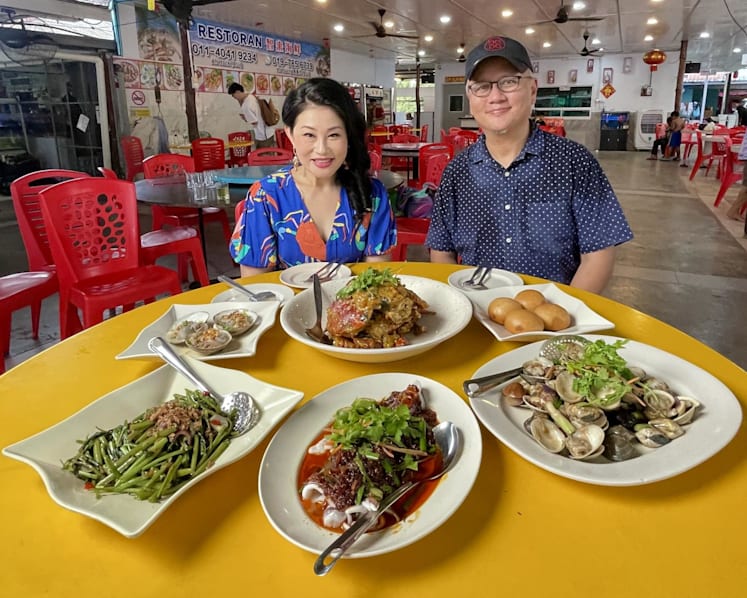 JB food guide: Actual hidden gem seafood in an Orang Laut village and rustic cafe under the trees