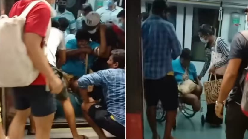  Penumpang, kakitangan SMRT selamatkan wanita berkerusi roda tersangkut di platform stesen Botanic Gardens