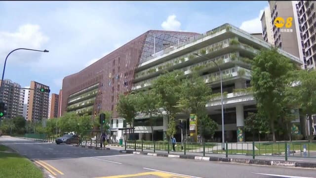 万国弯一带居民诉长期受排气管油烟味困扰 工程师学会：正同当局合作制定空气净化指南