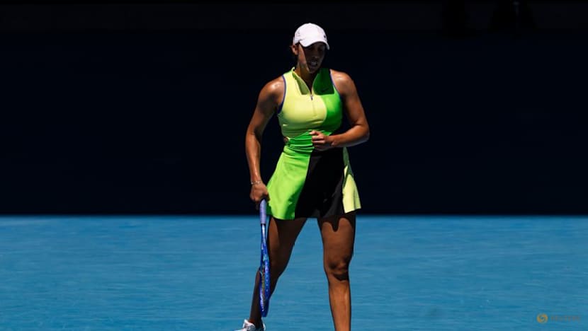 Keys departs with head held high, promises to eat 'gross' apple pie