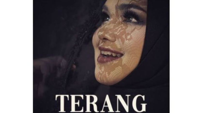 'Terang' lagu terbaru Siti Nurhaliza sentuh soal masyarakat, cuit jiwa pendengar 'Terang' lagu terbaru Siti Nurhaliza sentuh soal masyarakat, cuit jiwa pendengar