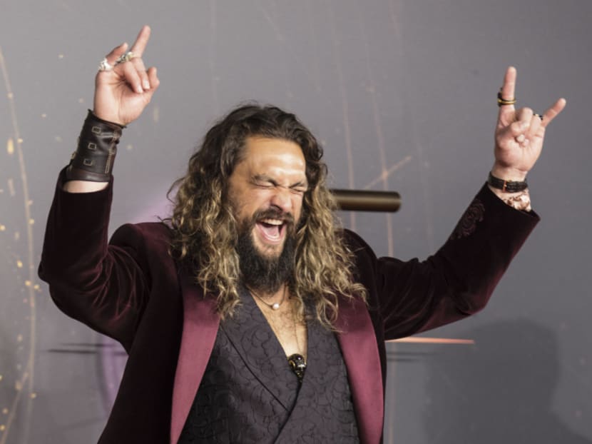 Jason Momoa has revealed he scratched his cornea and requires surgery for his hernia.