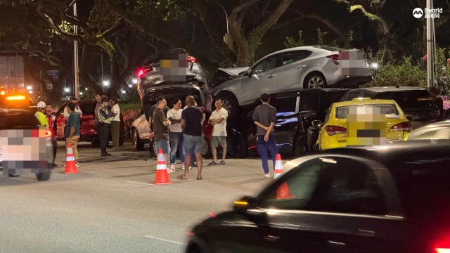 东海岸公园大道连环车祸 有三人入院