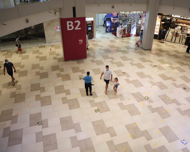 Sales at retail stores in some heartland malls plummet on first day of tightened Covid-19 safety rules