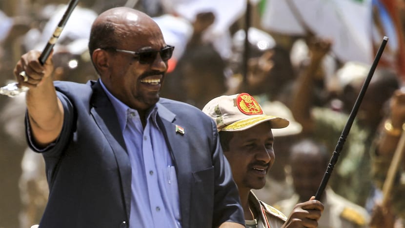 Mantan Presiden Sudan Omar al-Bashir ditahan di hospital tentera Mantan Presiden Sudan Omar al-Bashir ditahan di hospital tentera