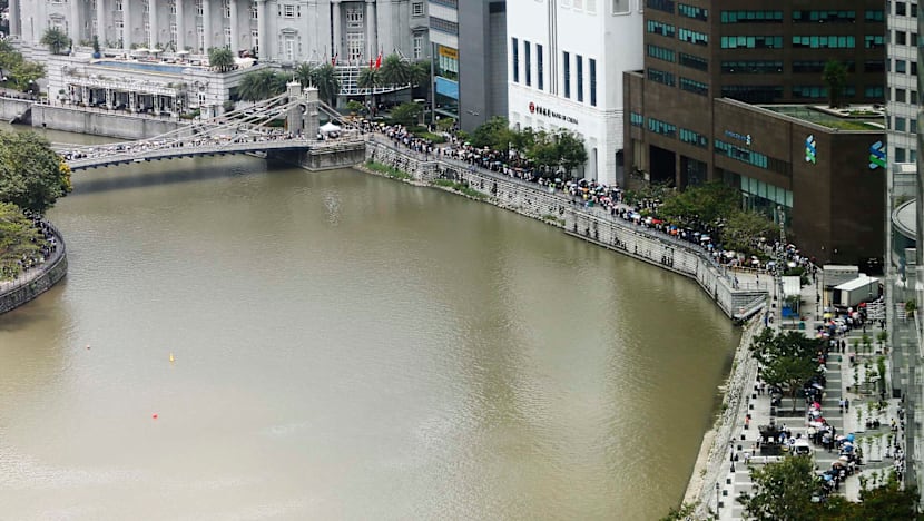 Thousands pay final respects to Mr Lee Kuan Yew