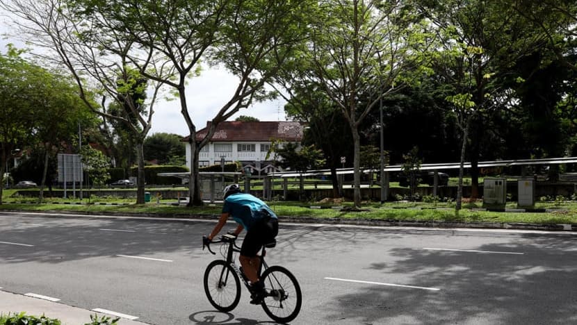 Cyclist fined S$1,500 for crashing into pedestrian after failing to stop at amber light