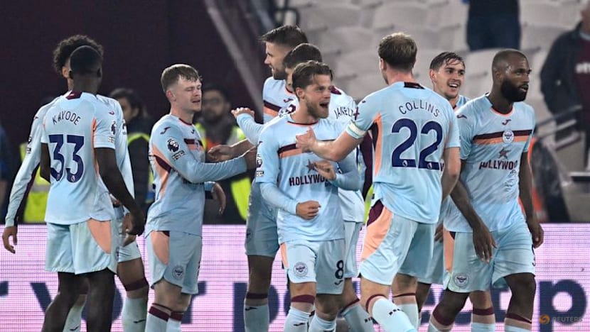 Brentford cruise to victory at hapless West Ham
