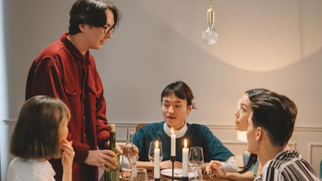 当主人家说“想吃什么随便叫”，你真的可以随心所欲大点特点吗？