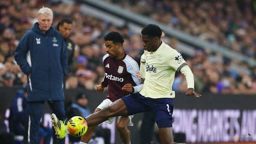 Everton's Thierno Barry puts dent in Aston Villa's title hopes