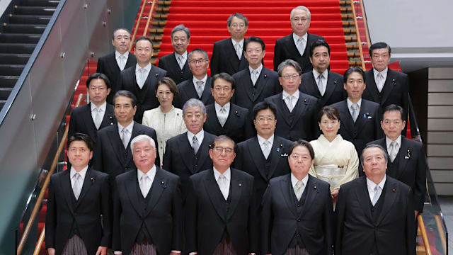 石破茂内阁全体总辞 为选出日本新首相铺路