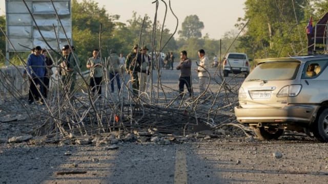 中国特使邓锡军促柬泰尽快停火恢复边境和平