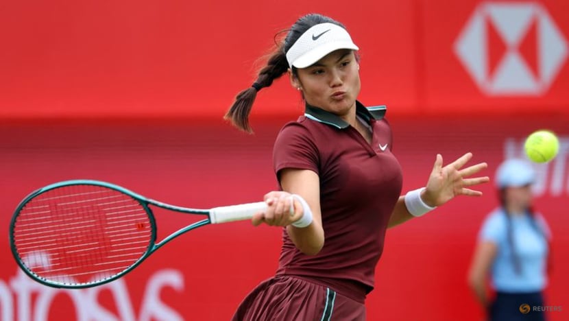 Raducanu powers into Queen's Club quarters as last Briton standing Raducanu powers into Queen's Club quarters as last Briton standing