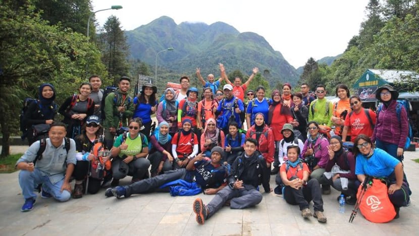 Dugaan demi dugaan, akhirnya peserta Climbathon berjaya tawan Fansipan! Dugaan demi dugaan, akhirnya peserta Climbathon berjaya tawan Fansipan!