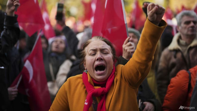 Türkiye detains Istanbul mayor, Erdogan's main rival Türkiye detains Istanbul mayor, Erdogan's main rival