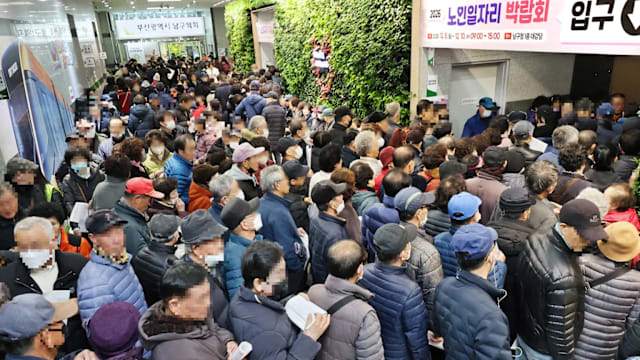 韩国年长者就业率创新高 法定退休年龄或延至65岁