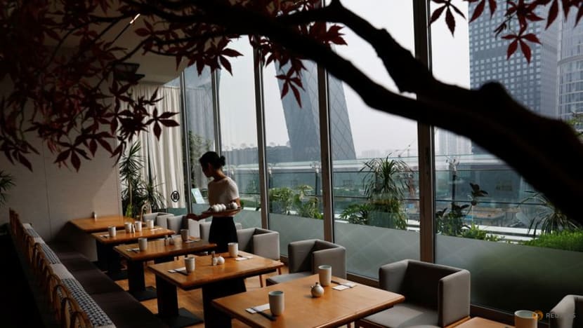 Japan's service sentiment worsens in April as US tariffs take toll