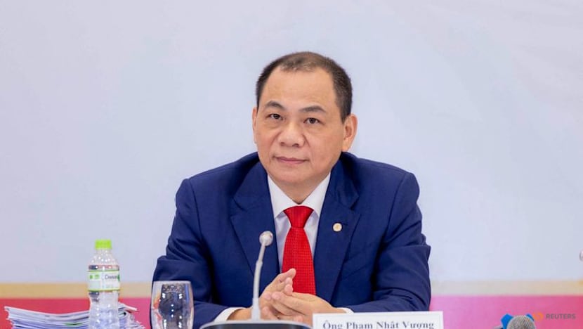 Vingroup plans taxi IPO, scraps LNG power plant project