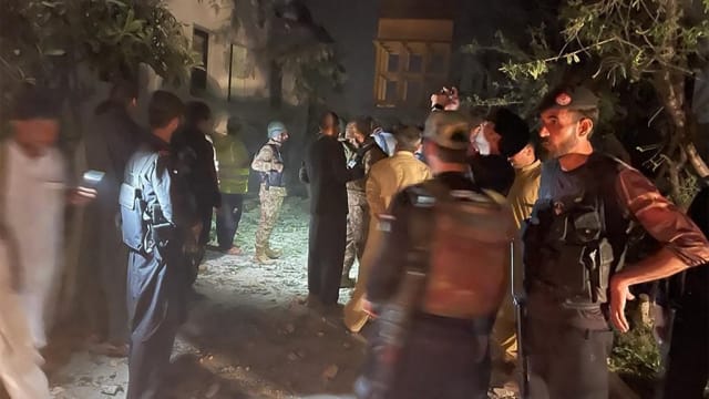 巴基斯坦警察局遭炸弹袭击 至少13人丧命 