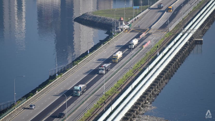 SG Arrival Card not needed for vaccinated Singapore residents, long-term pass holders at land checkpoints from Apr 15 SG Arrival Card not needed for vaccinated Singapore residents, long-term pass holders at land checkpoints from Apr 15